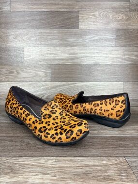 Dansko Olivia Loafer Slip On Shoe Leopard Print Calf Hair Upper Women’s Sz 37